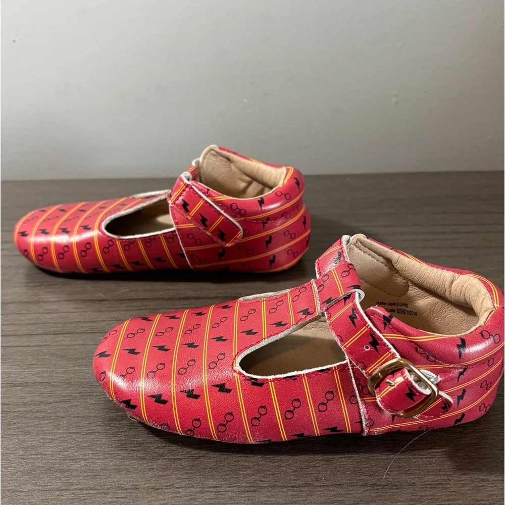 Monkey Feet Harry Potter Red T-Strap Moccasin‎ Kids Shoes Size 4-5Y